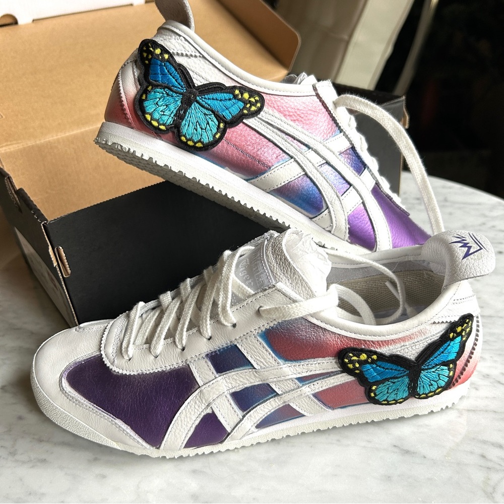 Onitsuka Tiger Limited Edition White Custom Sneakers Womens size 7 NWT